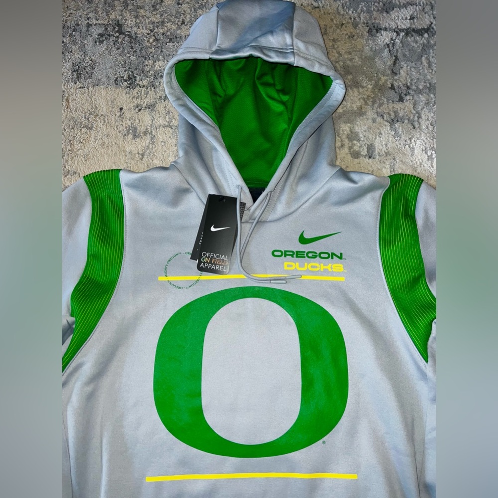 Nike Oregon Ducks Therma Dri-Fit Performance Hoodie Pullover Mens L Gray NWT - Picture 2 of 6
